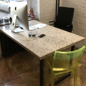 Рабочий стол из кварцевого агломерата Silestone