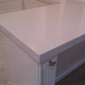 Столешница из кварцевого композита Caesarstone